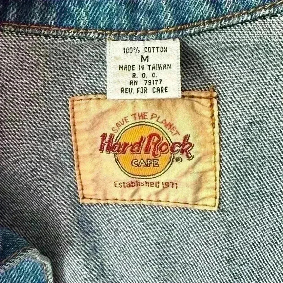 Vintage early 90’s, Hard Rock Cafe Orlando denim jacket, size Medium - Picture 2 of 5